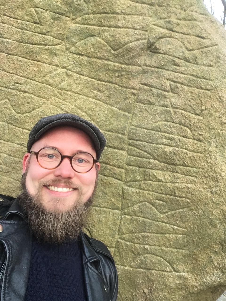 TÃ¸mmermÃ¦ndskur med magiske runer image