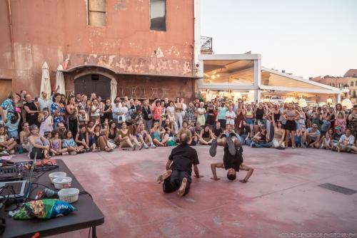 Losinformalls: INFORMAL STAGE